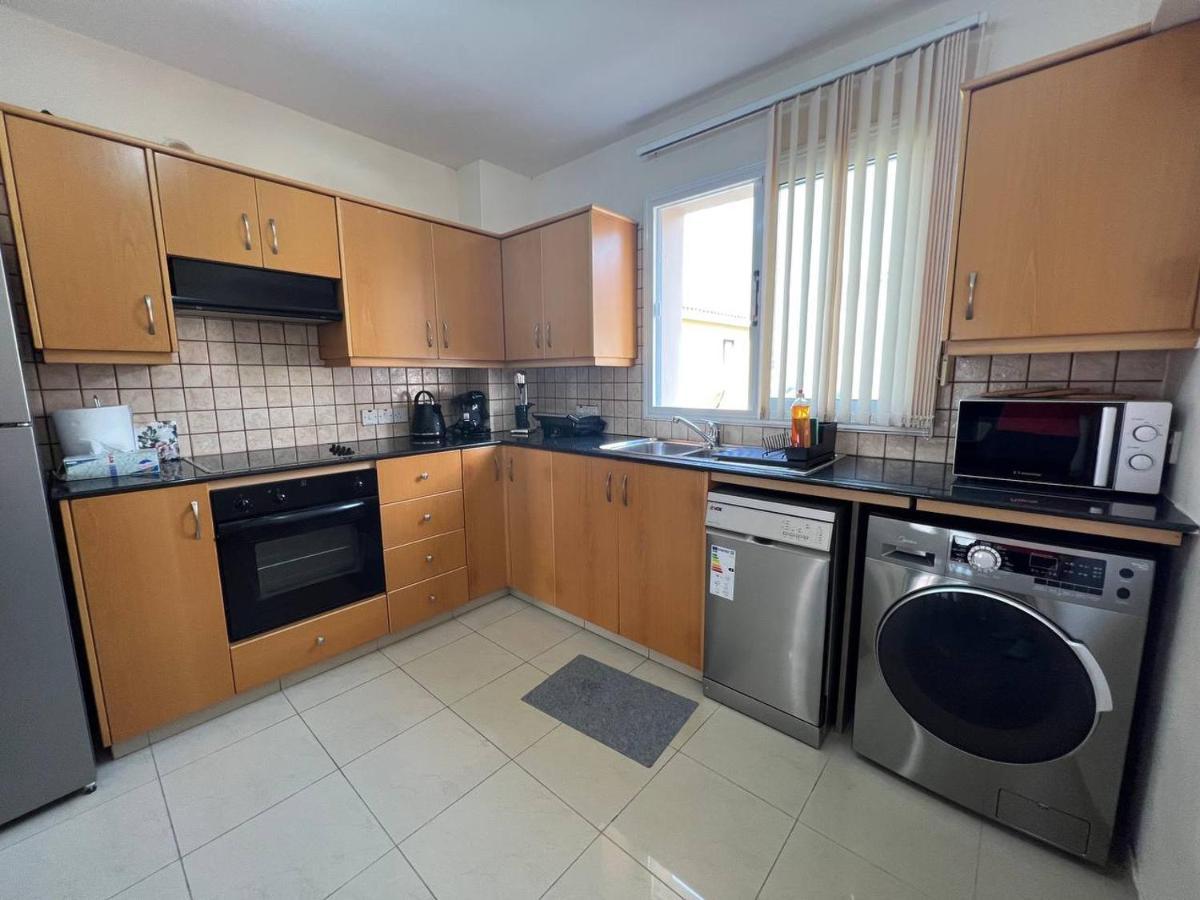 Greek Harmony Apartment Paralimni Exteriör bild